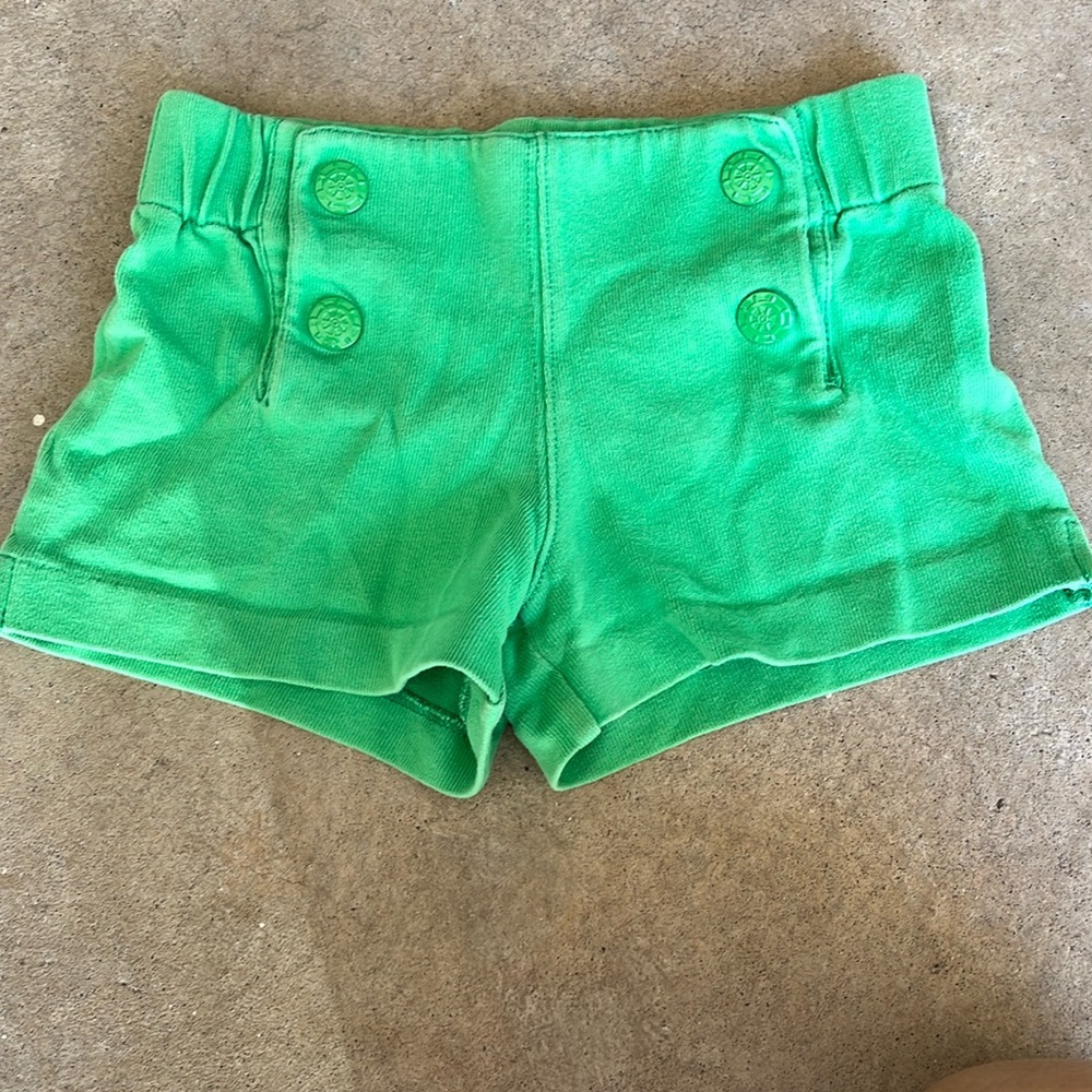 Girls shorts. 4t